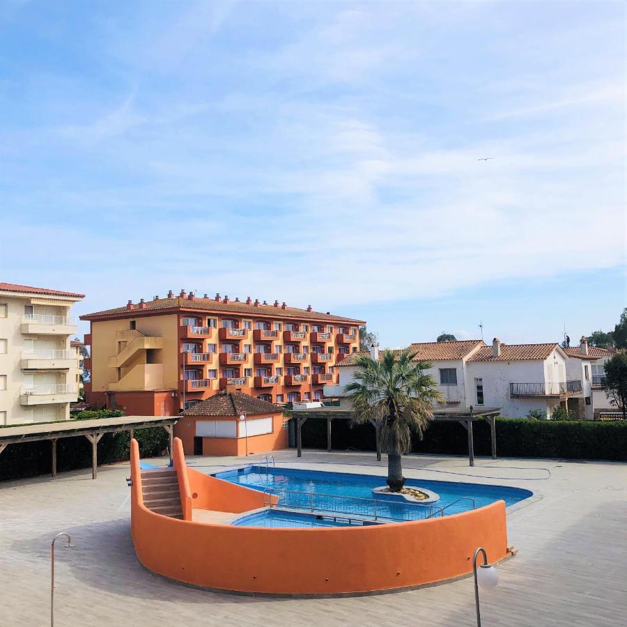 Apartamentos Familiares Sa Gavina Estartit أولاستارتيت المظهر الخارجي الصورة