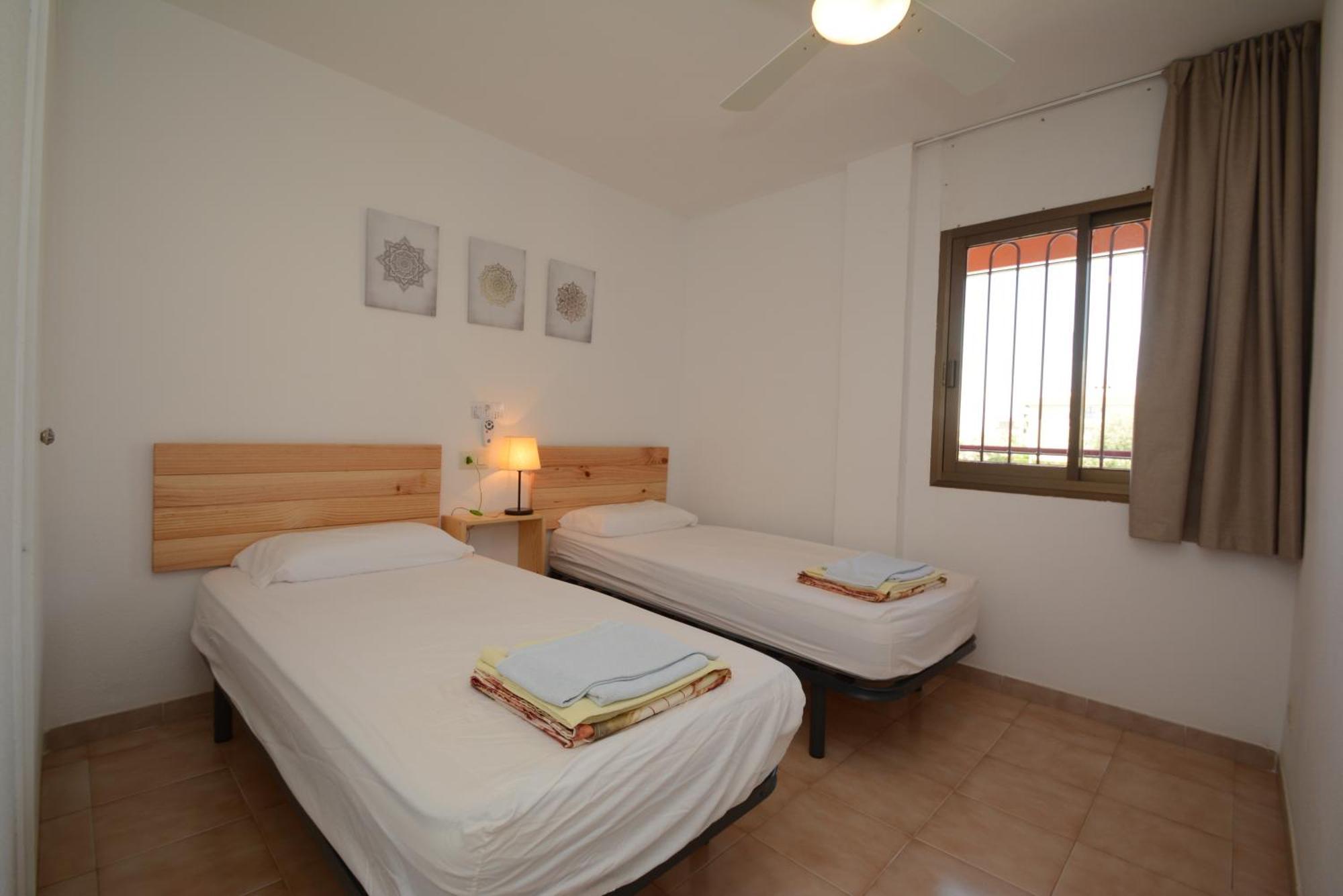 Apartamentos Familiares Sa Gavina Estartit أولاستارتيت الغرفة الصورة